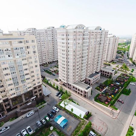 Razmestim В Жк Шахристан На 15 Этаже Almaty Exterior photo